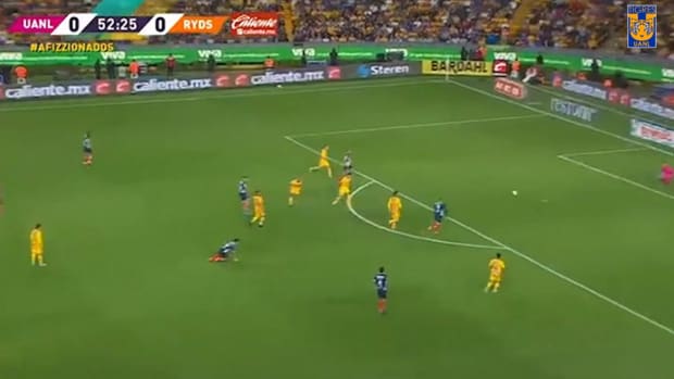 Gignac and Thauvin shine with goals in city derby against Monterrey